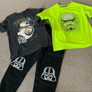 Lot of Star Wars Clothing Items.